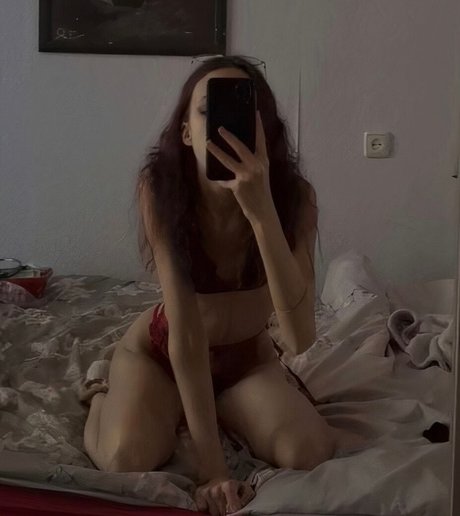 Mommikaru アダルト女優 写真