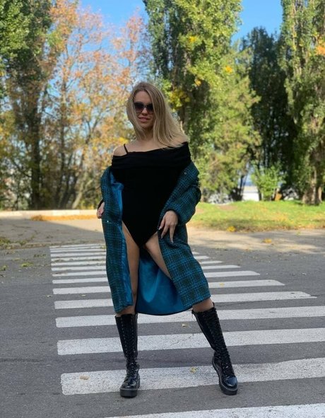 erika eden vip かわいいスター 画像