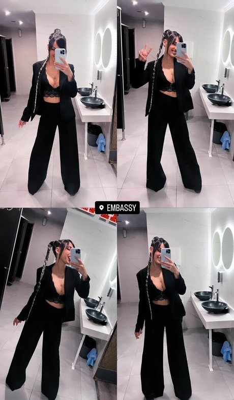 ラテン系ティーンオンリーファンズ xxx ギャラリー