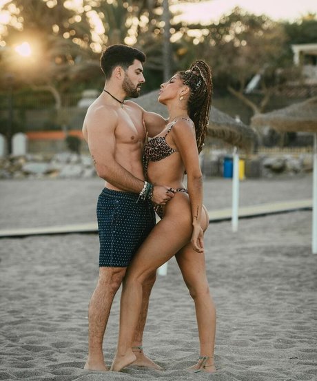 Zoe Bayona 完璧なモデル ギャラリー