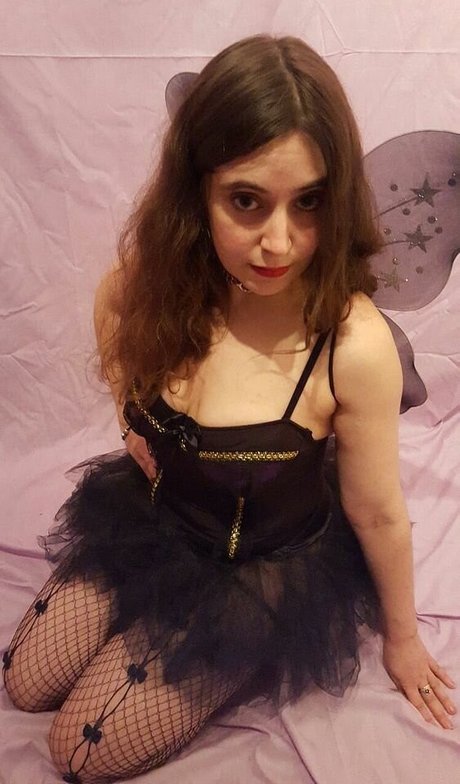 LittleRedGirl ポルノスター ヌード 写真