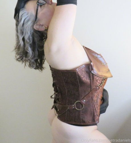 大きな黒い猫OnlyFans 美しいポルノ 写真