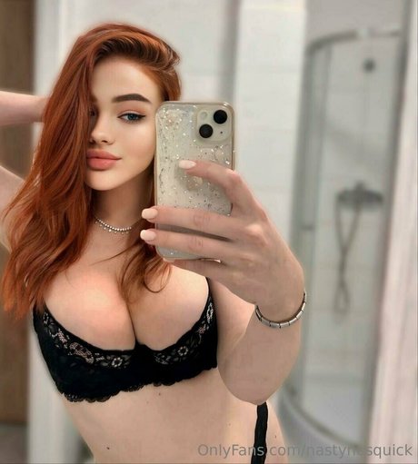 ソロオンリーファンズ セクシーヌード 写真