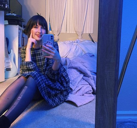 Quelaag ヌードモデル 画像