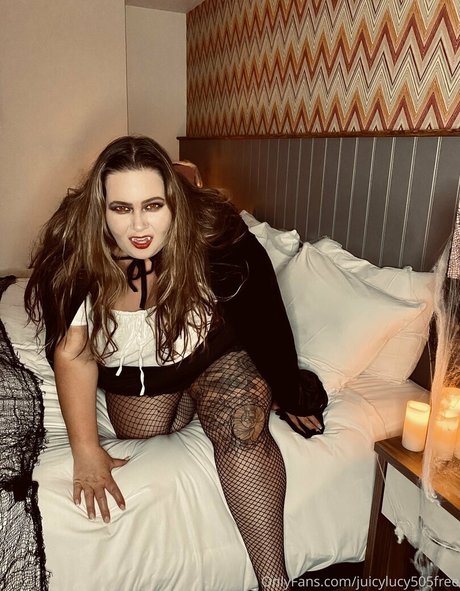 イギリスのプッシーOnlyFans ヌード 画像