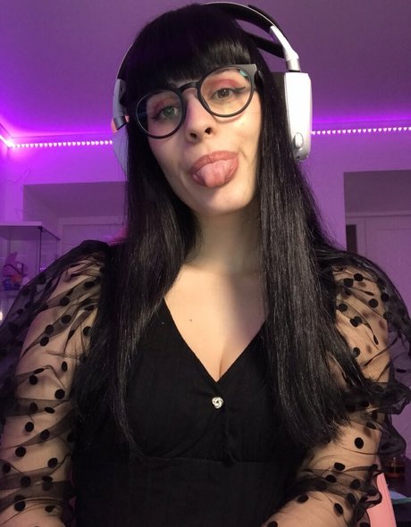 JOIアジアンOnlyFans セクシー裸 写真