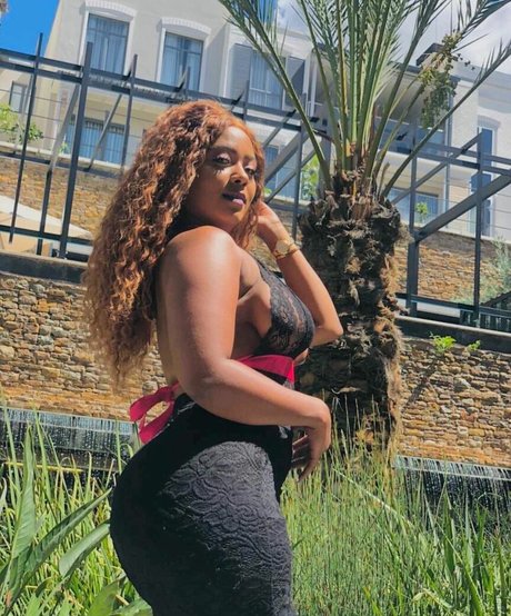 アラブのティーンズオンリーファンズ アート裸 アーカイブ