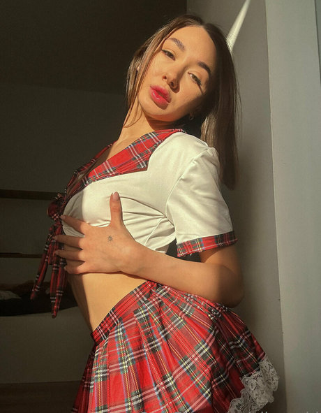 アジアン・エボニー・オンリーファンズ トップ 画像