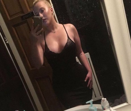 Bethany Koko セクシーなポルノスター 画像