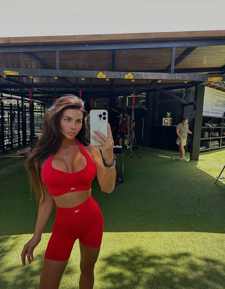 leyla night セクシー女優 写真