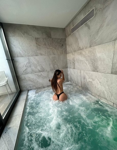 ari russo ポルノスター ホット 写真