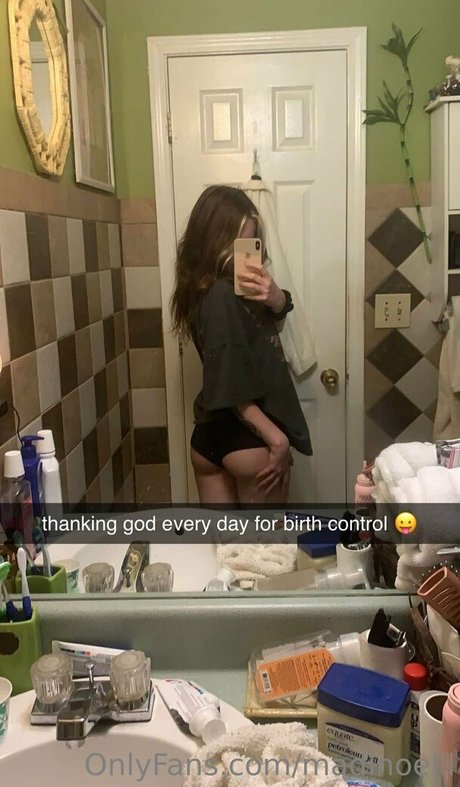 madinoelll 無料のポルノスター 写真