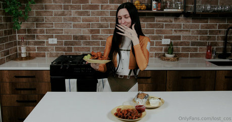 lost cos アダルトスター 写真