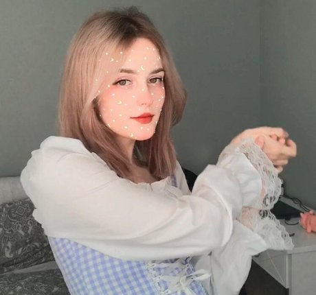 nenormova アートモデル 写真