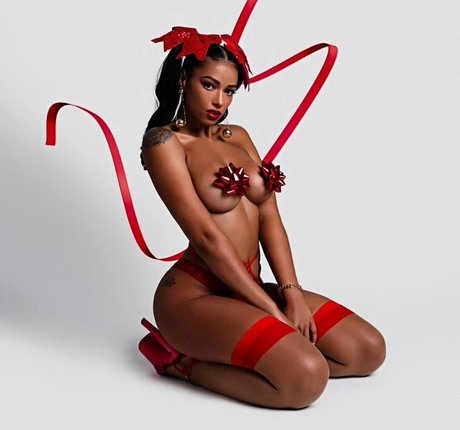 Vivalavictoria 美しいポルノスター 写真