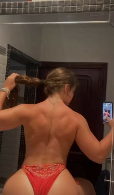 大きなお尻と巨乳のオンリーファンズ ポルノ アーカイブ