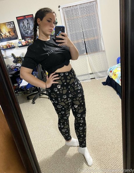 曲線美の女の子オンリーファンズ 無料エロ 写真