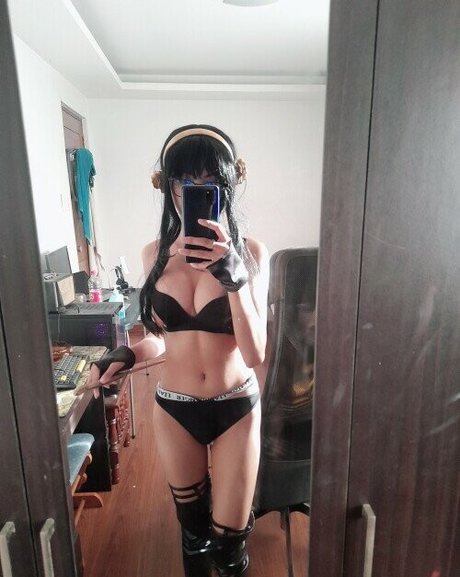 アジア人 BBC オンリーファンズ 素敵 画像