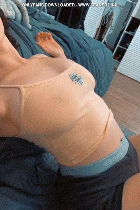 スマイルオンリーファンズ セクシー裸 ギャラリー