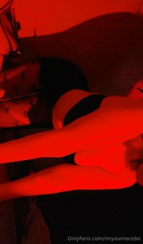 imyournocebo 裸のポルノスター アーカイブ