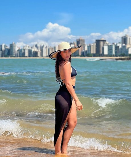 Graciely Junqueira ホット女優 写真