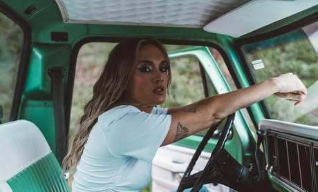 Sophia Scott ヌードモデル 画像