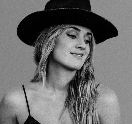 Sophia Scott 美しいポルノスター 写真