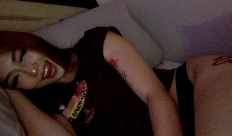 Harmonee Yang 完璧なスター ギャラリー