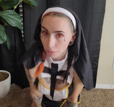 Kadie Ann セクシーモデル 写真