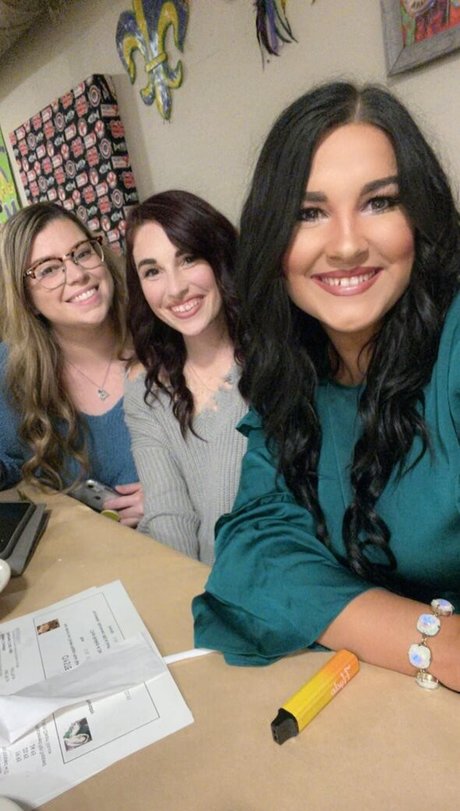 大きな乳首オンリーファンズ 無料 写真