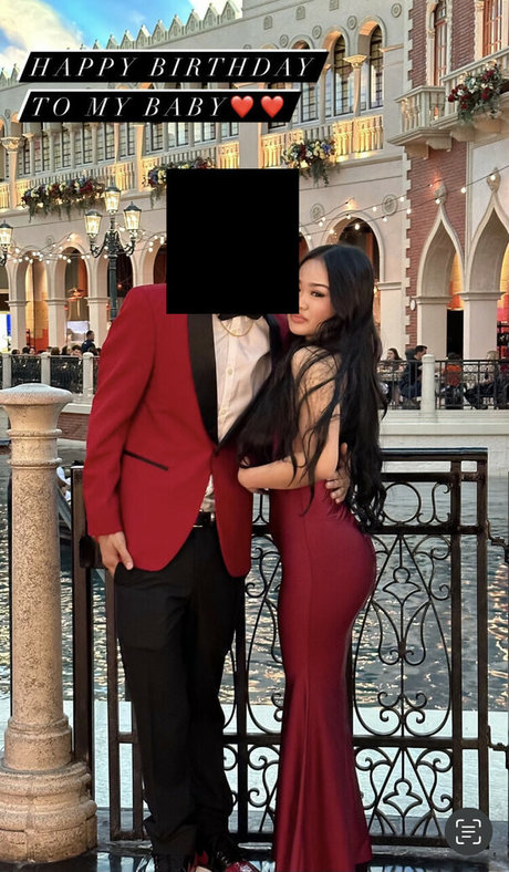 女装オンリーファン ヌード 写真