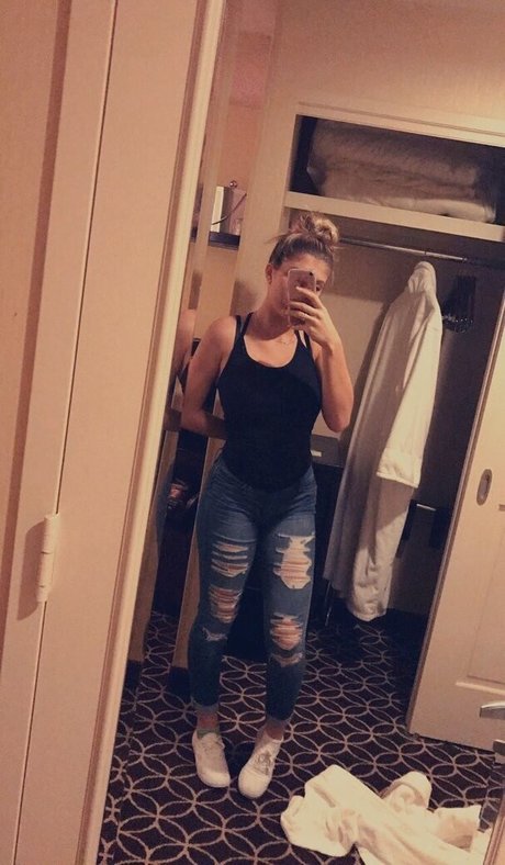 Jordan Lewis ポルノ女優 写真