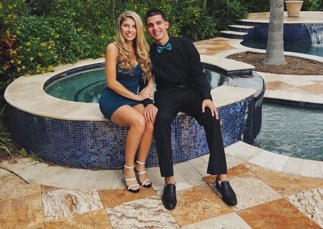 Jordan Lewis 最高のスター 写真