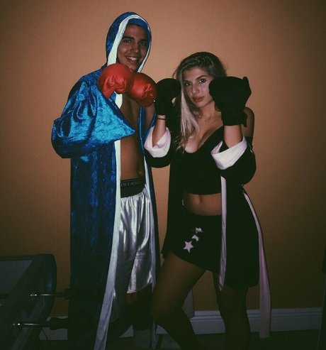 Jordan Lewis エロティックなスター 写真