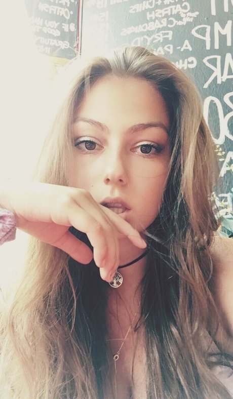 Elena Lukin ポルノスター 可愛い 画像