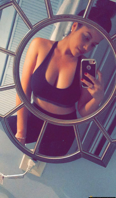 Rocio Aponte アート女優 写真