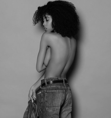 アンバー・オンリーファンズ xxx 写真