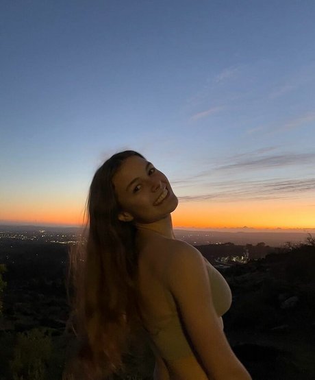 Anika Grace 高品質モデル 写真