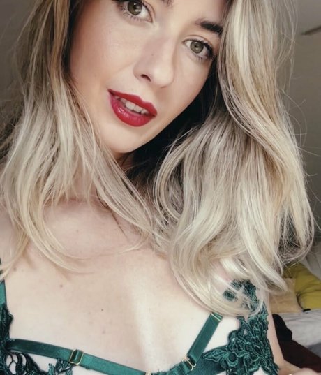 ElectricApril スター xxx 画像