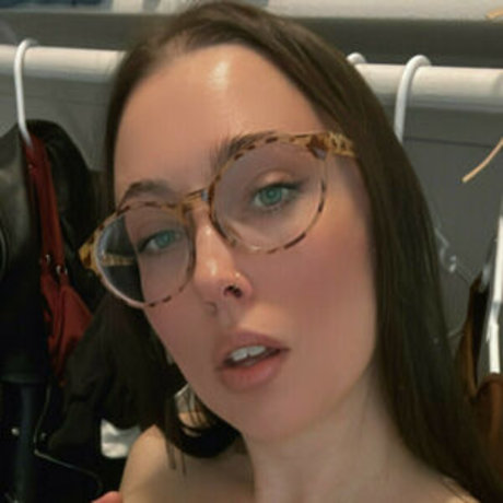 Danielle Lancaster ホットなモデル ギャラリー