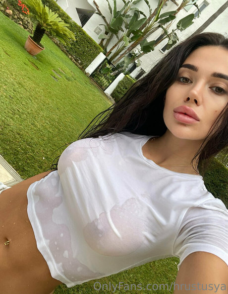 kris top 可愛いモデル 画像