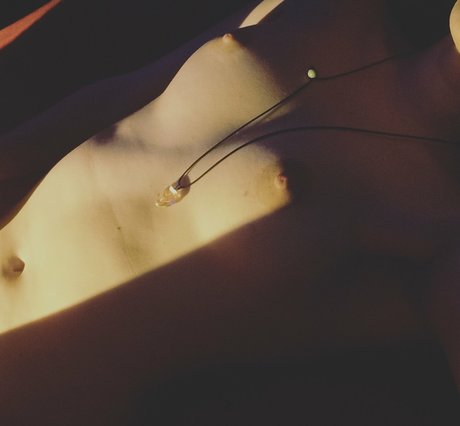 alicenudes モデル 写真