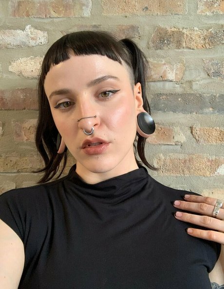 ウェブカメラ オンリーファンズ セクシーヌード ギャラリー