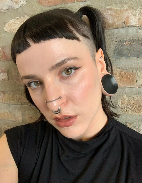 nyxxx at night アートモデル 写真