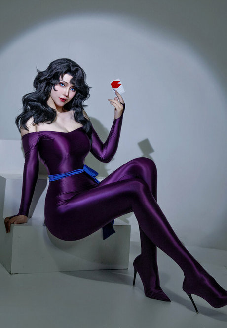 Arisa S 美しいスター アーカイブ