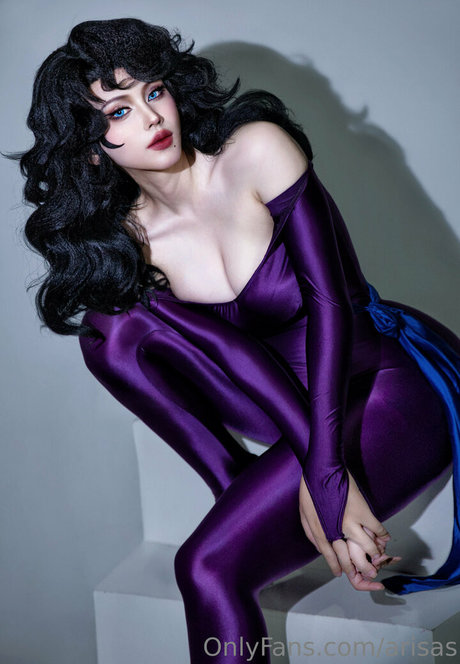 Arisa S ポルノスター 美しい 写真