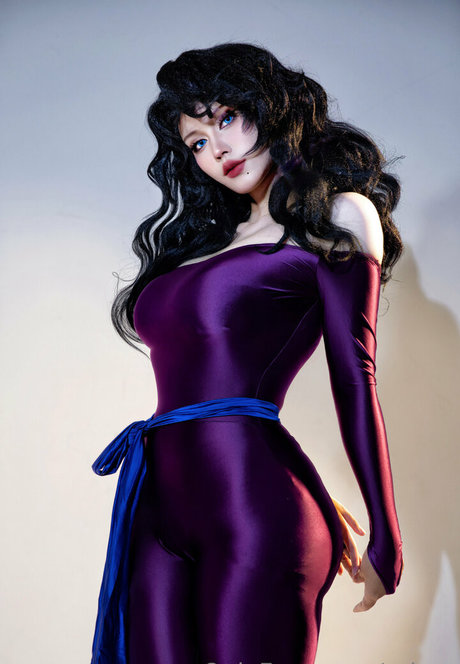 騎乗位熟女OnlyFans ポルノ 画像