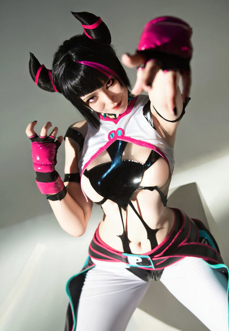 Arisa S ポルノスター HD 写真