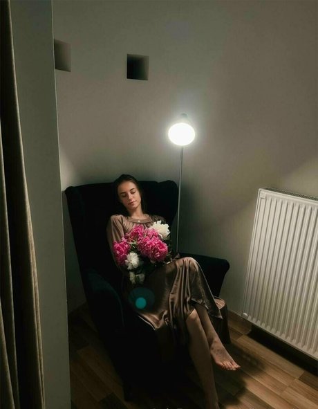 スマイルオンリーファンズ ポルノ 写真