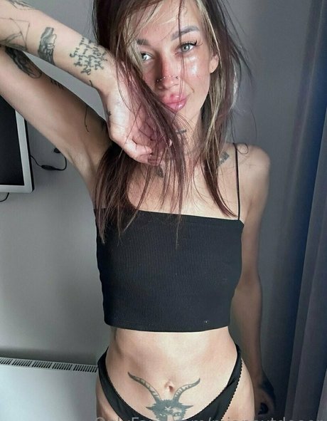 mianextdooor アダルトモデル 画像